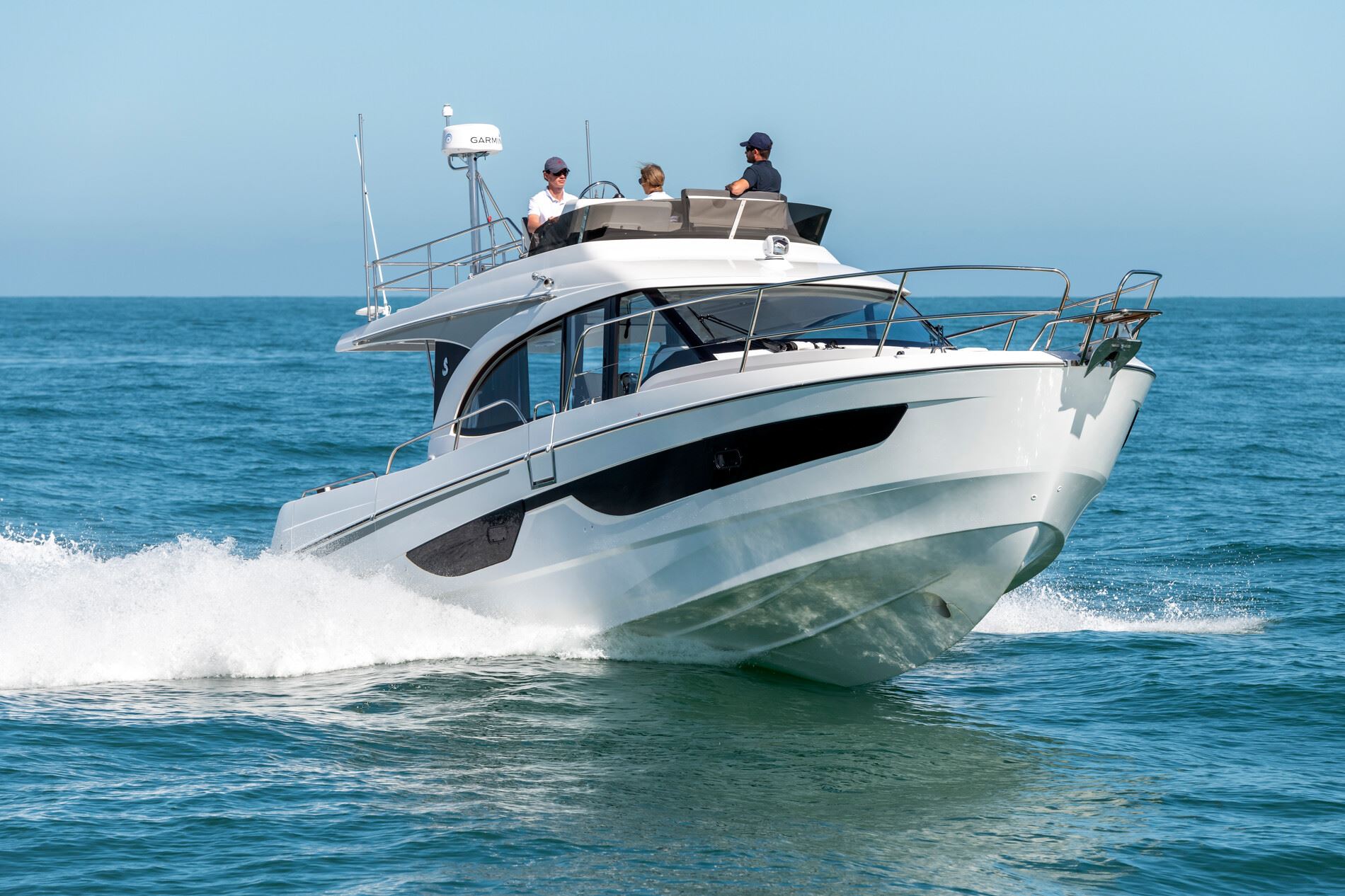 slider 0 Beneteau Antares 11